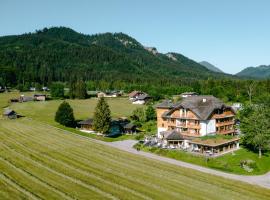 Das Leonhard - Naturparkhotel am Weissensee, hotel in Weissensee