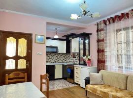 Roeli’s Guest House, hotel in Pogradec