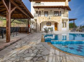 Villa Stefania/pool/garden/sea view/3bdrms/3bthrms, hotel i Agia Marina Nea Kydonias