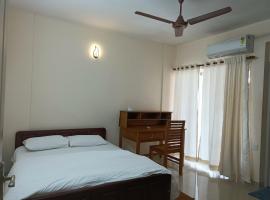 Flat in Aluva Bodhis Nest 9km from Airport, lavprishotell i Alwaye