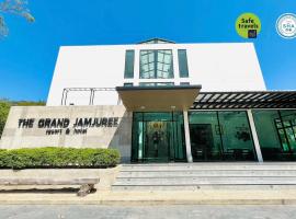 The Grand Jamjuree Resort Lamphun, hotel v destinaci Ban Si Dam