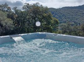 Duca House, hotel with hot tubs in San Giovanni