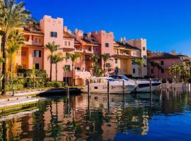 YOLO Spaces - Sotogrande Marina Luxury Apartment, Hotel in San Roque
