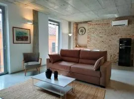 Recinto Nobili 1-private parking su richiesta