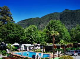 Camping Melezza, hotel a Losone