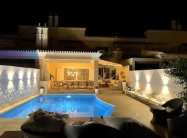 Vivenda em Vilamoura Marina Ténis Academy, hotel in Vilamoura