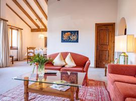 Apartment Chesa La Sajetta 12 by Interhome