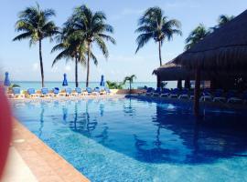 Nautibeach Beach Front Condos in North Beach – hotel w mieście Isla Mujeres