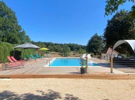 Les Hauts Cottages, B&B in Coulaures