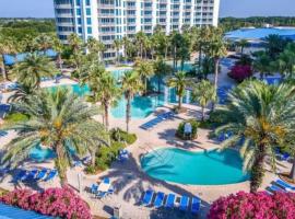 5 Star Resort 2BR 2 BATH King Suite Shuttle Pools Across from Beach, vila di Destin