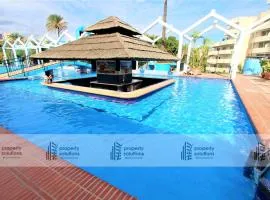 812 BENALBEACH. 1ºLinea de Playa. Vistas a la piscina y la montaña.