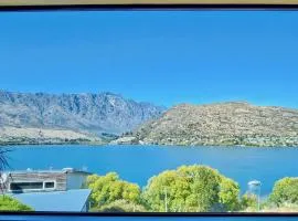 Picture Perfect - Queenstown Holiday Home