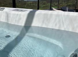 Le beau petit bosquet, hotel v destinaci Hotton