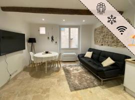 Charmant deux pi&egrave;ces dans le vieil Antibes Safranier