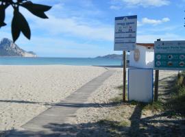 Casa Corallina, alojamento para férias em Porto Taverna