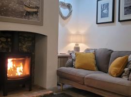 Fossil Cottage (Berryl Farm Cottages), cottage in Whitwell