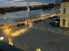 Apartman Loft 72, alojamento para férias em Slavonski Brod