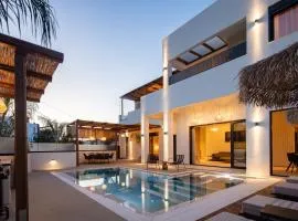 Isla Luxury Apartment - Private Pool - 100m from the beach