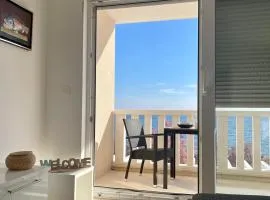 Beach Stay Apartment Ivon