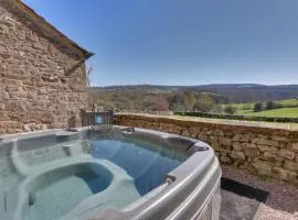 Derbyshire Chapel for 6 at Harthill Hall private hot tub 8am - 10pm plus private daily use of indoor pool and sauna 1 hour