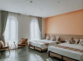 Le Cactus Hotel Ha Long: Ha Long'da bir otel