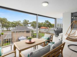 Water Views with a Splash of Luxury, beach rental in Bongaree