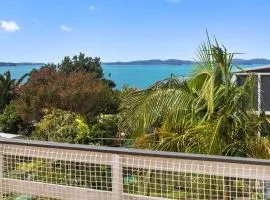 Crystal Clear - Snells Beach Holiday Home