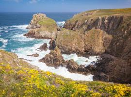 Omeo Suites Glass Beach, motel a Fort Bragg