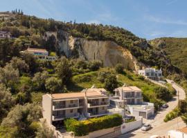 Lefkadia's Bayview 2, hotel in Apolpaina