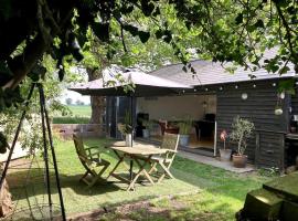 Crossing Retreat - POOL table, PROJECTOR, BARN, ξενοδοχείο σε Tunstead