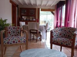 Maison de tout vent, Cama e café (B&B) em Pierrefonds