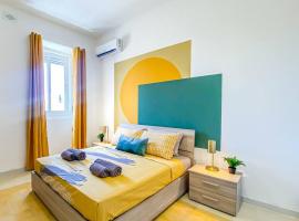 First floor 2 bedroom Modern Apartment in Gzira 3, hotel with parking in Il-Gżira