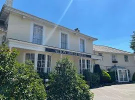 Alton House Hotel、オールトンにあるRAF Odiham - ODHの周辺ホテル