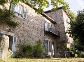 Chateau De Riverie chambres et table d'hôtes, bed and breakfast en Riverie