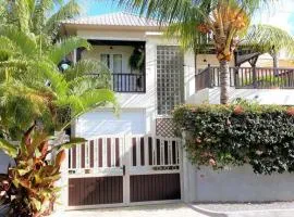 Tropical villa Pereybere