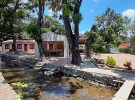 Viesnīca Hotel Distracción Guajira pilsētā Fonseca