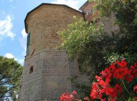 Castello ala Lucia, hotel con parking en Monte Roberto