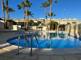 Casa Blue Lagoon KLIMA FREE WIFI POOL SAT TV, hotel med pool i San Miguel de Salinas
