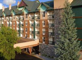 Grand Smokies Resort Lodge Pigeon Forge، فندق في بيدجن فورج