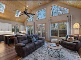 Peaceful Modern Chalet in Ellijay: Ellijay şehrinde bir dağ evi