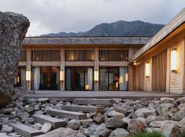 Sami Mta Chalet, hotel s jacuzzi v destinaci Mestia