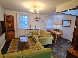 3 bedroom apartment in Ulverston Cumbria, отель в городе Улверстон