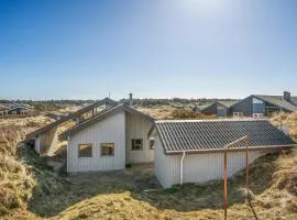 3 Bedroom Nice Home In Løkken