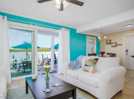 Coastal Breeze Siesta Manatee "C", kuća za odmor ili apartman u gradu 'Sarasota'