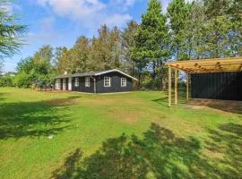 Stunning Home In Unknown With 3 Bedrooms And Wifi