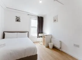 Mile End Double Rooms 27 Guest house