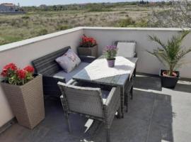 Apartment Jasmina - with balcony and free parking, holiday rental in Nin