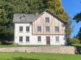 Viesnīca La Futaie de Chabrehez- maison typique ardennaise pilsētā Uffaliza