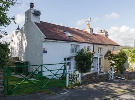 Rivendell Cottage, holiday home in Douglas
