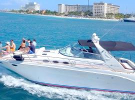 Billionaire Yach Resort - Muelle Marina Puerto Cancun, ubytování na lodi v destinaci Cancún